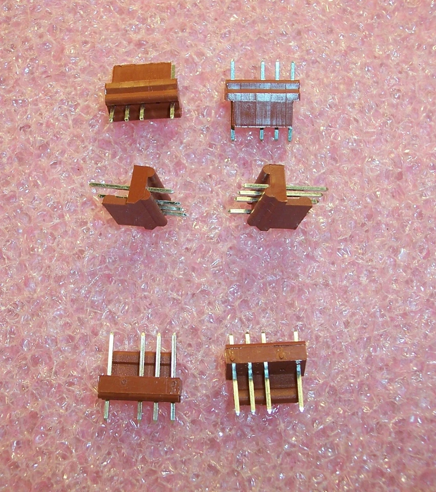 QTY (100) 5 POSITION FRICTION LOCK HEADERS W/O #2 PIN 2.54mm 1100-6-105-01-4 - Image 1 of 1