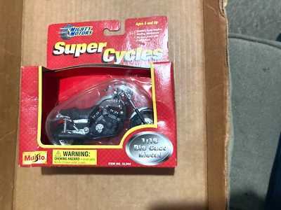 Maisto Mighty Motors Super Cycles SILVER & BLACK Indian Motorcycle 1:18 Scale NE - Image 1 of 4