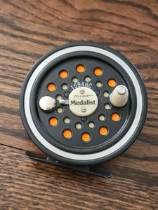 Carrete de pesca con mosca Pflueger Medalist 1594 RC con línea - probado y funcionando  - Imagen 1 de 4