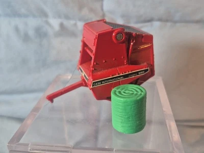 ERTL 1/64 Case International Red Automatic 8465 Round Baler - Image 1 of 4