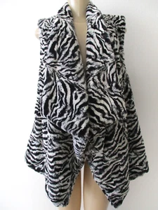 MICHAEL KORS BLACK & WHITE PRINT FAUX FUR SLEEVELESS VEST SIZE L - NWT - Picture 1 of 6
