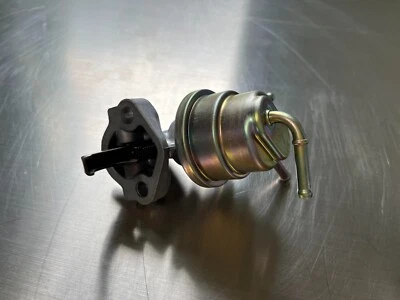 Bomba de combustible mecánica BECK/ARNLEY para Nissan Sentra 82-87 Foto 1 de 4