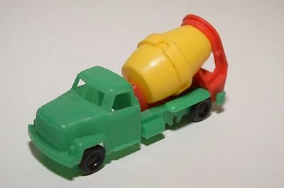 CAMION BETONIERA PLASTICA JEAN GERMANY OTTIME CONDIZIONI.......... - Immagine 1 di 4