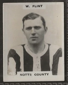 PINNACE FOOTBALL-BLACK OVAL BACK-#0047- NOTTS COUNTY - W. FLINT  - Picture 1 of 2