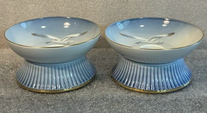 2 B&G Bing Grondahl Vintage Dänemark 502 blau & weiß Möwen Kerzenständer EUC - Bild 1 von 12