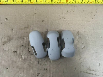 Оригинальная отделка крышки болта регулятора ремня безопасности 2017 Chrysler Town & Country отделка ободка. - Изображение 1 из 4