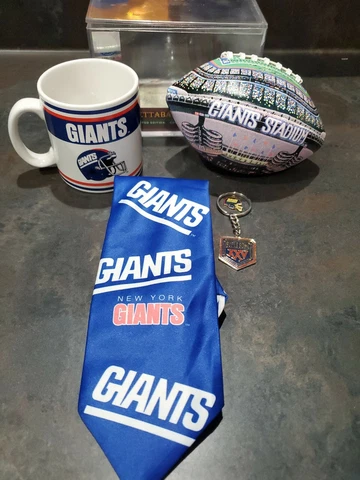 New York Giants Stadium Ball Russ Mug Marlin Necktie SB XXV Key Ring & Charm Lot Cover