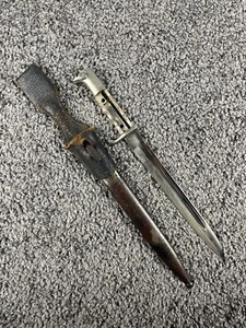 WWII German E.Pack & Sohne Solingen Dress Bayonet + Scabbard & Leather Belt Loop - Picture 1 of 12
