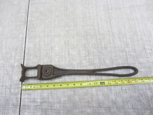 VTG ANTIQUE CATTLE FARM RANCH FENCE WIRE A-4 A-5 STRETCHER TOOL COUNTRY DECOR - Picture 1 of 14