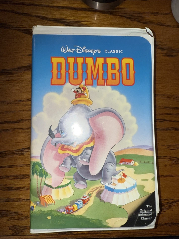🔥RARE - Disney 'BLACK DIAMOND' Dumbo - VHS - RARE❗👀 — 第 1/3 张图片