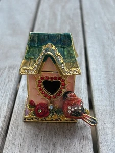 Enameled Jeweled Cardinal Birdhouse Trinket Box Kubla Magnetic Close - Picture 1 of 6
