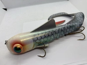 17" Musky Innovations Ultra Pro Bulldawg Custom 24k Cisco Jerkbait Musky Lure - Picture 1 of 7