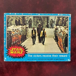 1977 Topps STAR WARS Blue Set THE VICTORS RECEIVE THEIR REWARD #54** - VG-EX - Imagen 1 de 2
