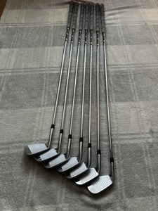 Titleist T100 Irons 2023 4-PW tour amt white Stiff Shafts - Picture 1 of 9