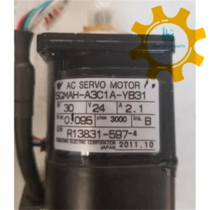 NEW Yaskawa SGMAH-A3C1A-YB31 Servo Motor In Box Expedited Ship - Picture 1 of 3