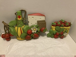 Vintage Syroco Set Of 2 Wall Plaques Wine Decanter Cheese Strawberries & Fruit - Picture 1 of 12