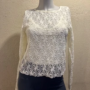 No Comment Womens  Blouse Size Petite Medium White Lace Long Sleeves NEW - Picture 1 of 11