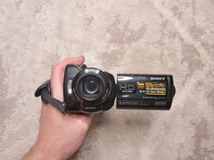Sony HDR-XR200 120GB HDD Handycam Camcorder Video Recorder Camera Full HD GPS - Picture 1 of 24