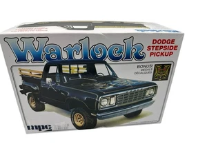 MPC Escala 1/25 1977 Dodge Warlock Pickup Kit Modelo Plástico MPC983M Nuevo-Abierto - Imagen 1 de 6