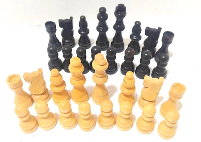 Ajedrez de madera completo hecho a mano de colección 32 piezas figuras blancas y negras juego ajedrez Foto 1 de 4
