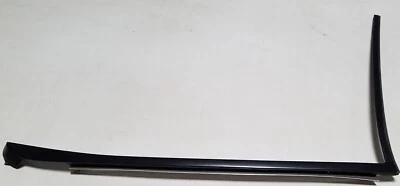 Parabrisas delantero exterior moldura LH 1993-1997 Mercury Cougar grado B Foto 1 de 4