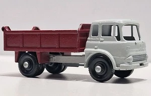 Lesney Matchbox n.3 Bedford 7,5 tonnellate ribaltabile grigio/rosso pressofuso anni 60 vintage buono - Foto 1 di 7