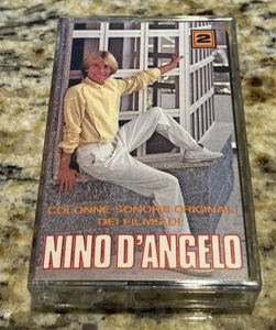 NINO D’ANGELO- COLONNE SONORE ORIGINALI DEI FILMS CASSETTE NU JEANS E ‘NA - Picture 1 of 5