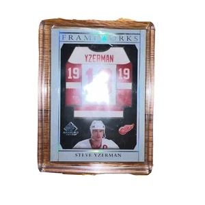 Steve Yzerman Jersey Karte - Bild 1 von 2