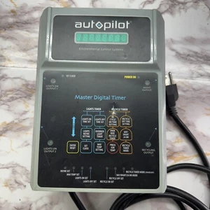 HydroFarm AutoPilot Master Digital Timer Light Environmental Control Systems - Picture 1 of 3