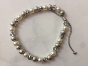 Silver beaded bracelet. Adjustable silver beaded bracelet. - Picture 1 of 3