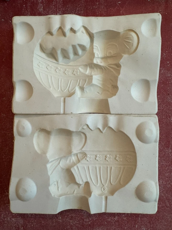 Mouse on a Broken Ornament -Alberta #A164 Christmas Ornament Ceramic Mold Foto 1 de 1