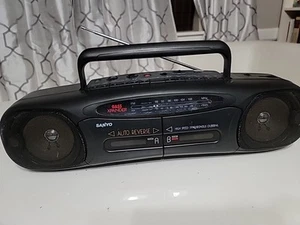 Sanyo Dual Cassette Player Recorder AM/FM Radio Boombox MW732 Tested Working! - Picture 1 of 10