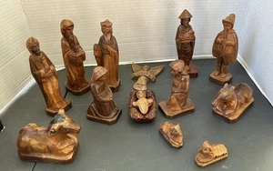 Vintage Wood Carved Nativity Set Vintage 14 piece w/Removable Jesus - Picture 1 of 10