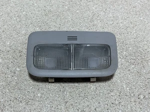09-13 Corolla Matrix Vibe Yaris Scion XD XB Gray Front Overhead Map Dome Light - Bild 1 von 3