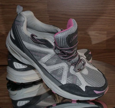 Leather sneakers womens 8 US Running Athletic Casual sports la gear EU 39 - Image 1 of 4