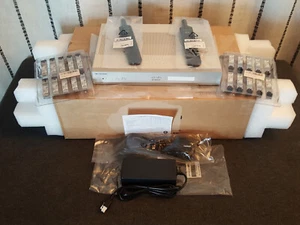 Cisco C1117-4PLTEEA 1100 Series Integrated Services Router + 20 SFP - (2021-04) - Bild 1 von 12