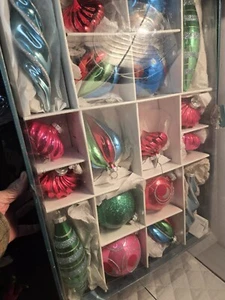 Vintage Box Of 18 Very Large Blown Glass Christmas Ornaments " Lauschaer... - Picture 1 of 15