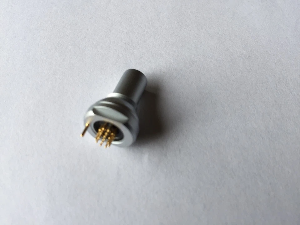 Fischer Connectors SFPU 102  A059-130GF IP68 Sealed Panel Plug. - Image 1 of 2