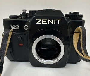 Vintage Zenit 122 Reflex Argentique 35mm Boîtier Nu / Camera Only EXC+++ - Imagen 1 de 13