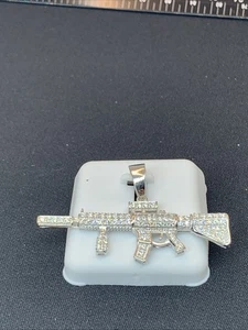 Colgante Italia Plata de Ley 925 AK-47 con 1 Ctw Moissanita 🔥🔥🔥🔥🔥🔥 - Imagen 1 de 6