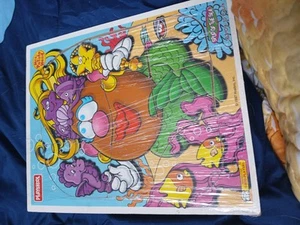 Hasbro&Mattel Wooden Puzzles Vintage Mrs. Potato Head, And Pooh Bear - Picture 1 of 3