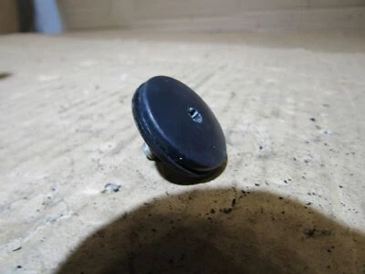 Jeep Grand Cherokee WJ hatch tailgate lift glass window hinge mount bolt torq - Image 1 of 4