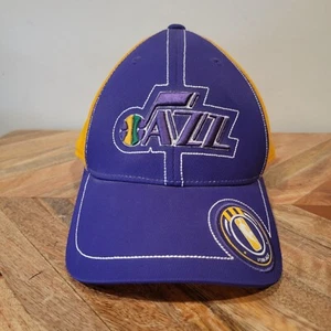 Cappello Adidas Utah Jazz Fitted Berretto Specialità Sportive Viola Taglia Unica Flexfit - Foto 1 di 7