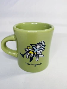 Taza de café Life Is Good Jake relajante en silla verde 11 OZ en muy buena condición - Imagen 1 de 5