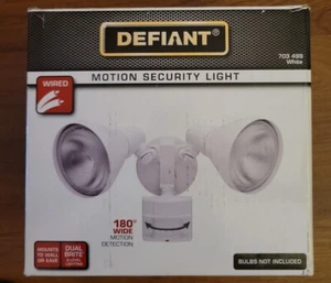Defiant 180 Degree Wide Motion Detection Sensing Outdoor Security Light New - Picture 1 of 5