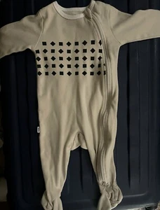 NANIT Zipper Sleepwear Monitoring Pajamas (6-9 Months/17-21 LBS) - Picture 1 of 3
