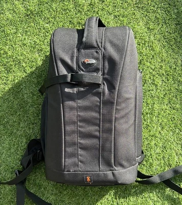 Lowepro Flipside 300 Camera Backpack Black DSLR Lens Storage Bag Adjustable - Image 1 of 4