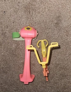 Vintage SEARS Gym HEALTH Center 1970  Barbie Type Dolls Eqipment Parts Only - Bild 1 von 3