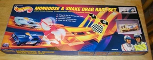 HOT WHEELS MONGOOSE & SNAKE Drag Race Set. NUOVO CON SCATOLA 1993 vedi foto - Foto 1 di 13