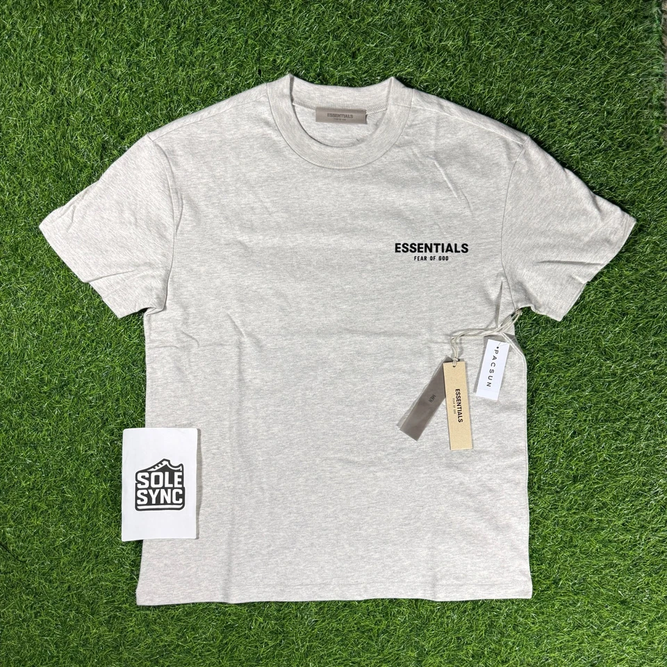 Camiseta de gran tamaño Fear of God Essentials SS22 avena clara niebla (XS-XL) Foto 1 de 4